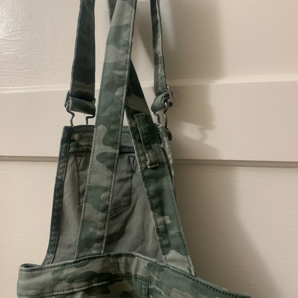 Camo overalls big girl size 6 - Picture 3 of 6